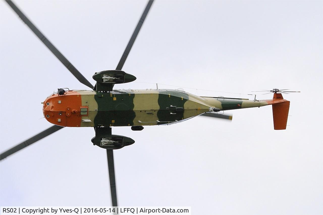 RS02, 1976 Westland Sea King Mk.48 C/N WA832, Westland Sea King Mk.48, On display, La Ferté-Alais airfield (LFFQ) Air show 2016