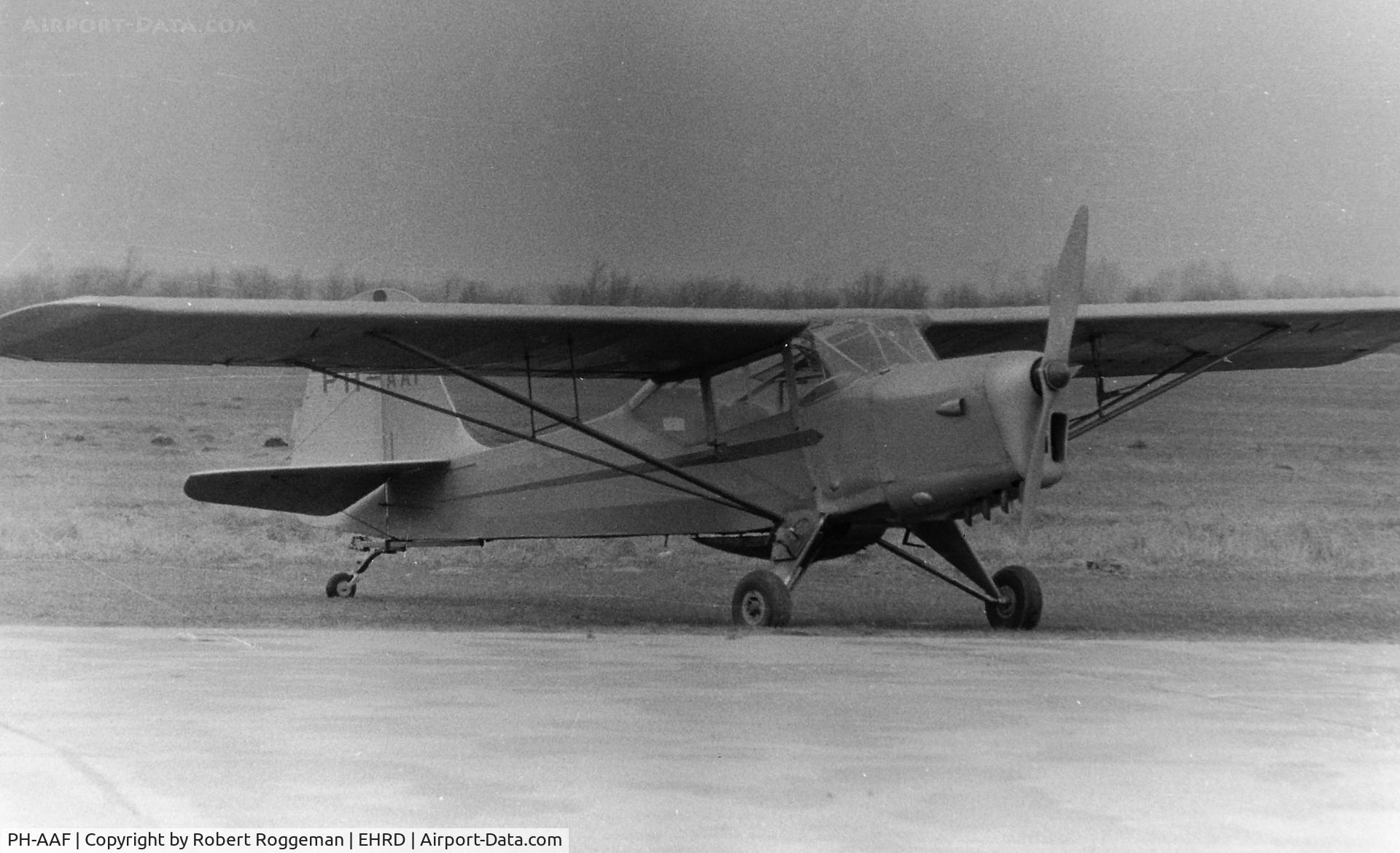 PH-AAF, Taylorcraft J/1N Alpha C/N 1979, ROTTERDAM.MID 1960's.