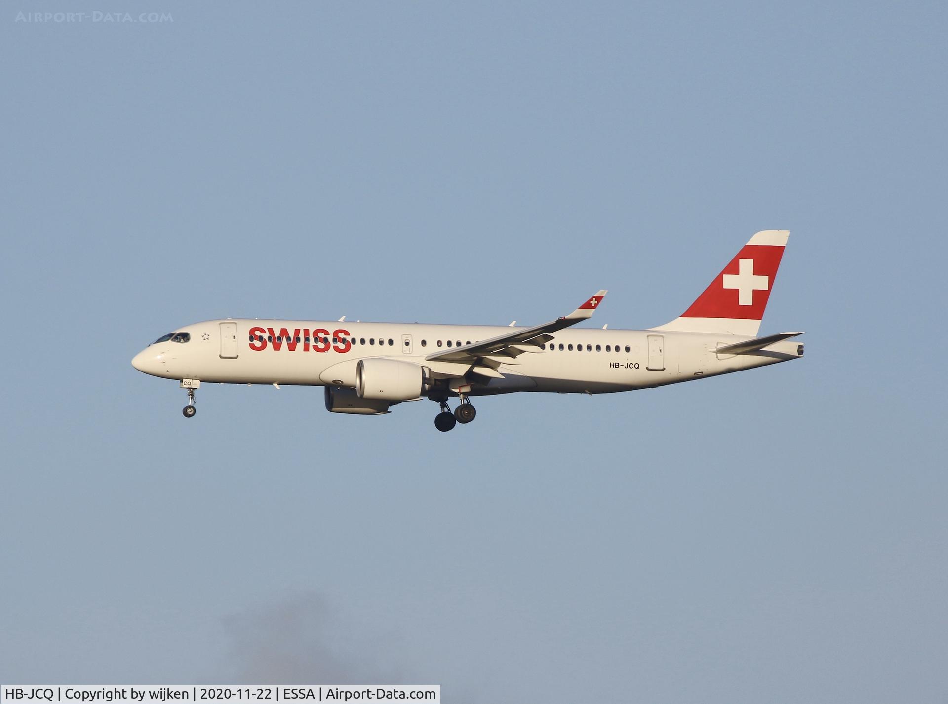 HB-JCQ, 2018 Airbus A220-300 C/N 55040, RWY 26