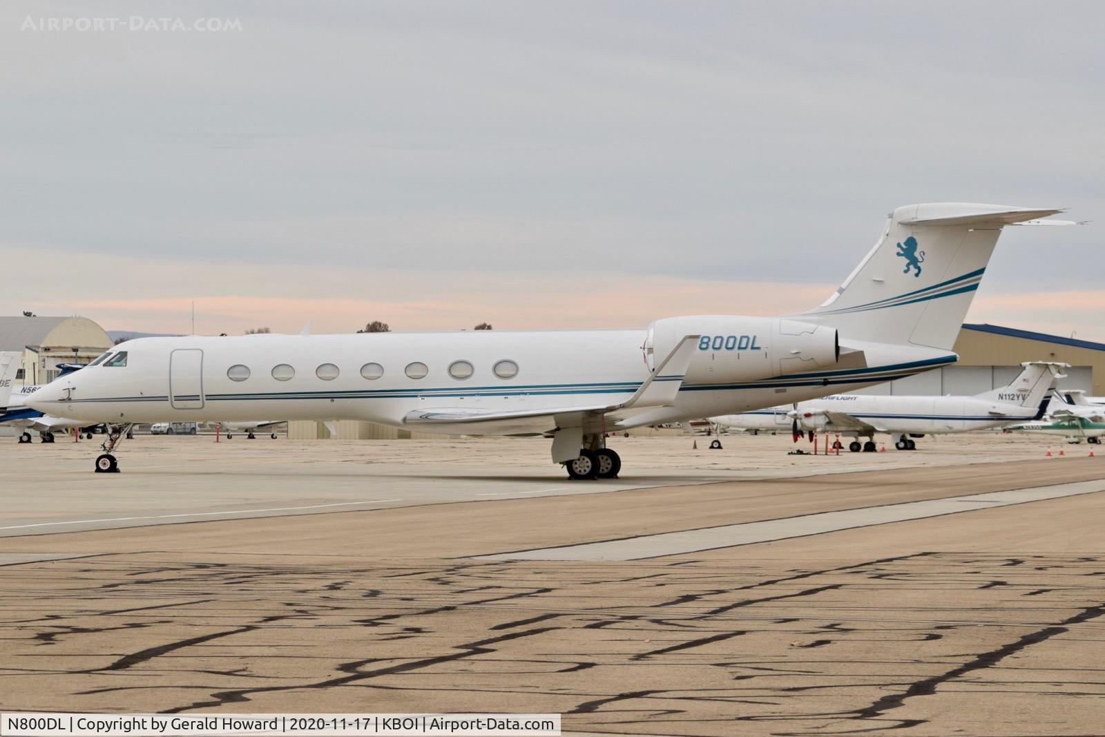 N800DL, 2009 Gulfstream Aerospace GV-SP (G550) C/N 5244, Parked on south GA ramp.