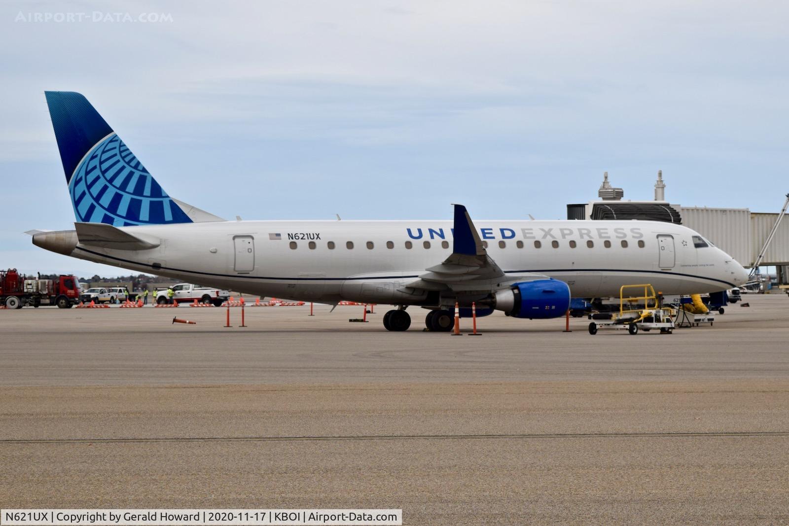 N621UX, 2019 Embraer 175LR (ERJ-170-200LR) C/N 17000825, Parked at the gate.