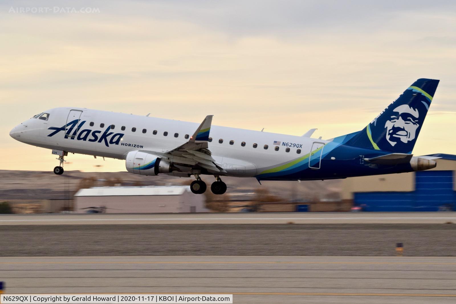 N629QX, 2017 Embraer 175LR (ERJ-170-200LR) C/N 17000683, Take off from 10L.