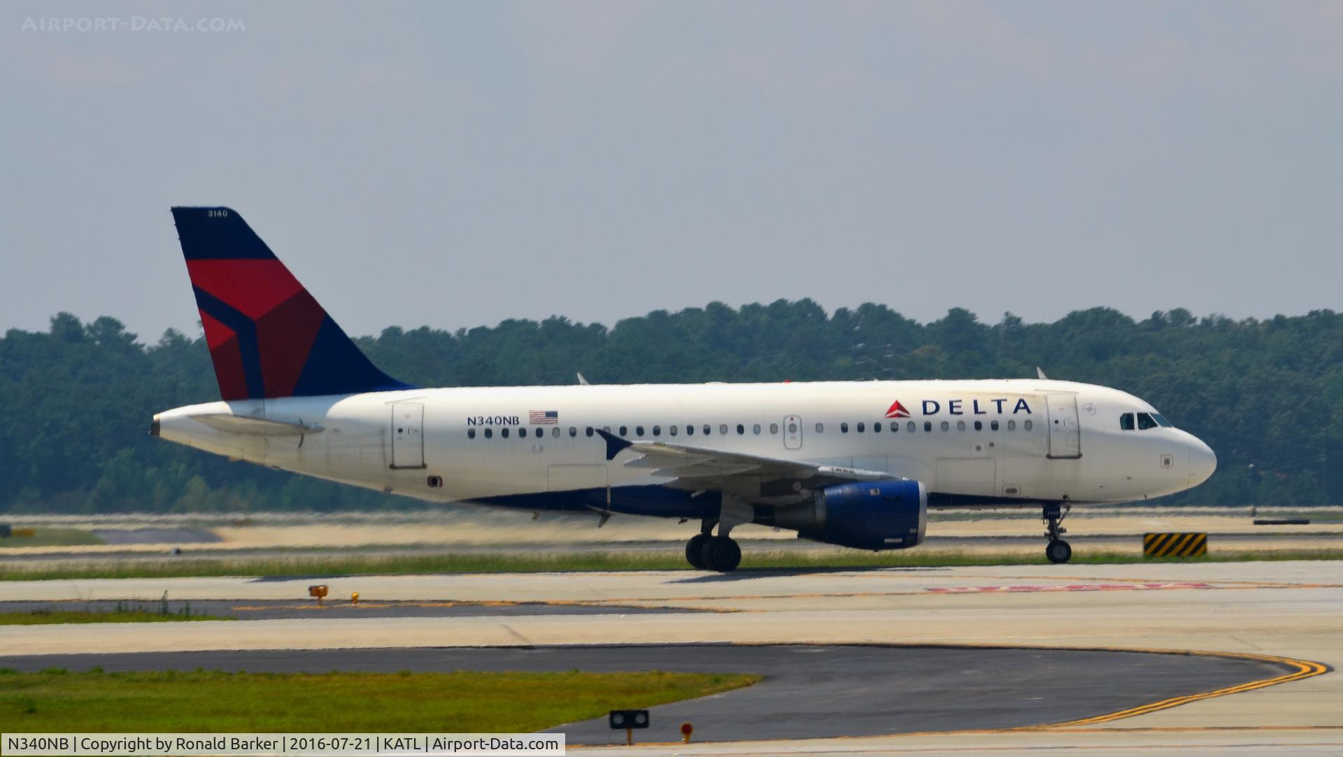 N340NB, 2002 Airbus A319-114 C/N 1714, Taxi to gate Atlanta
