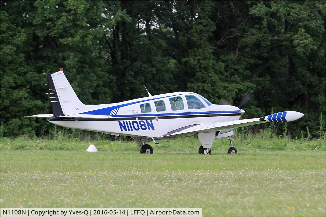 N1108N, 1997 Raytheon Aircraft Company A36 Bonanza C/N E-3078, Raytheon Aircraft Company A36, Taxiing, La Ferté-Alais Airfield (LFFQ) Air show 2016