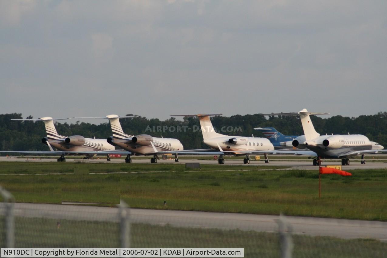 N910DC, 1998 Gulfstream Aerospace G-IV C/N 544, DAB spotting 2006