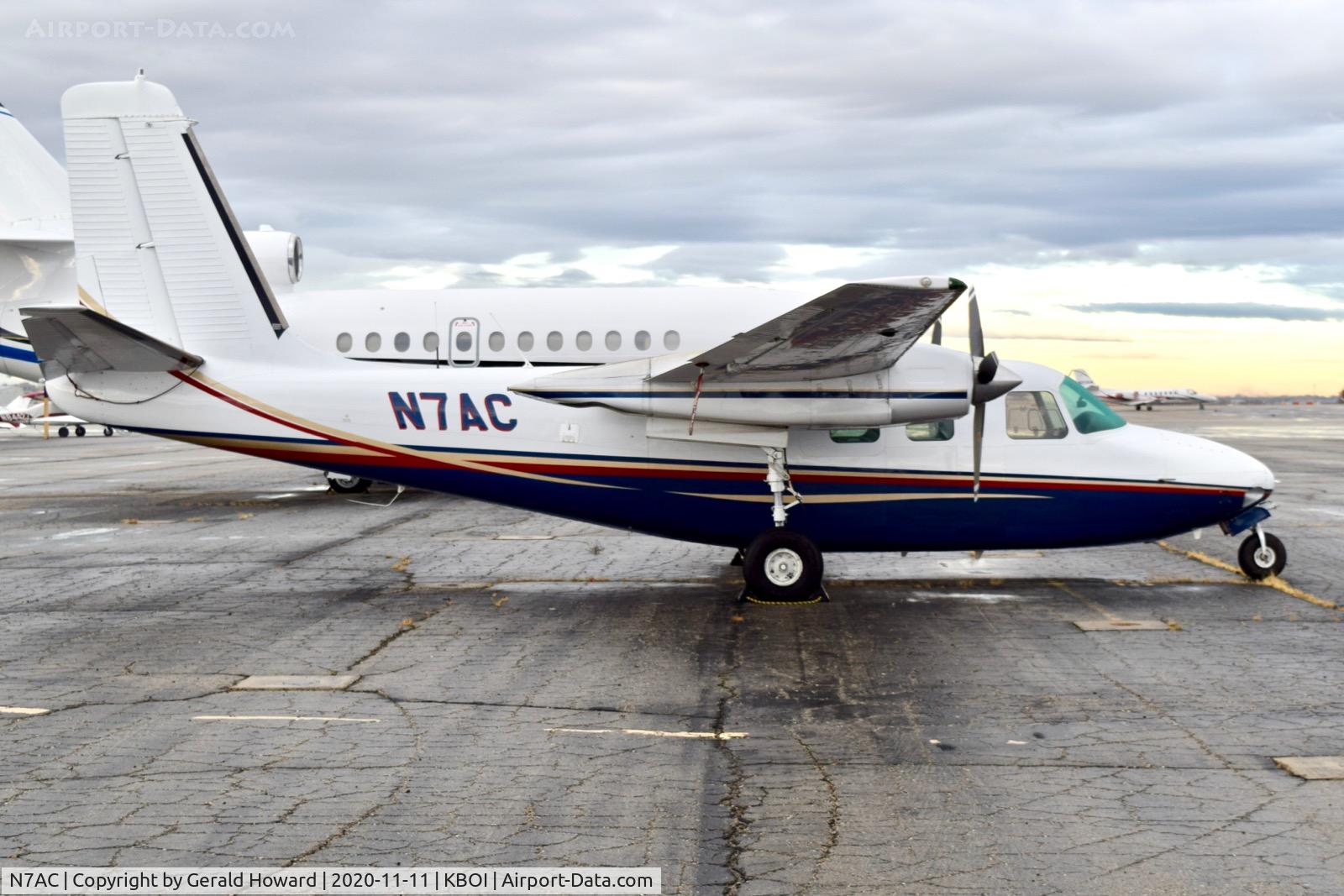 N7AC, 1961 Aero Commander 500B Commander C/N 500B-1013-34, Parked on north GA ramp.