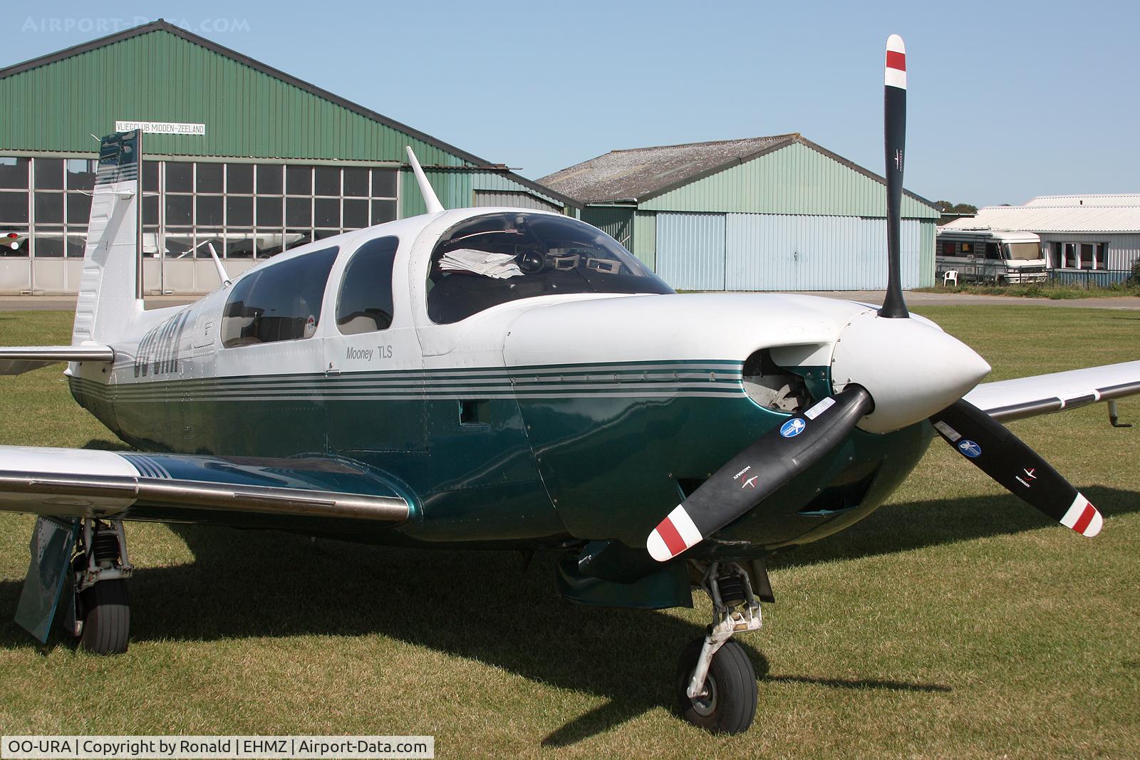 OO-URA, 1989 Mooney M20M Bravo C/N 27-0003, at ehmz