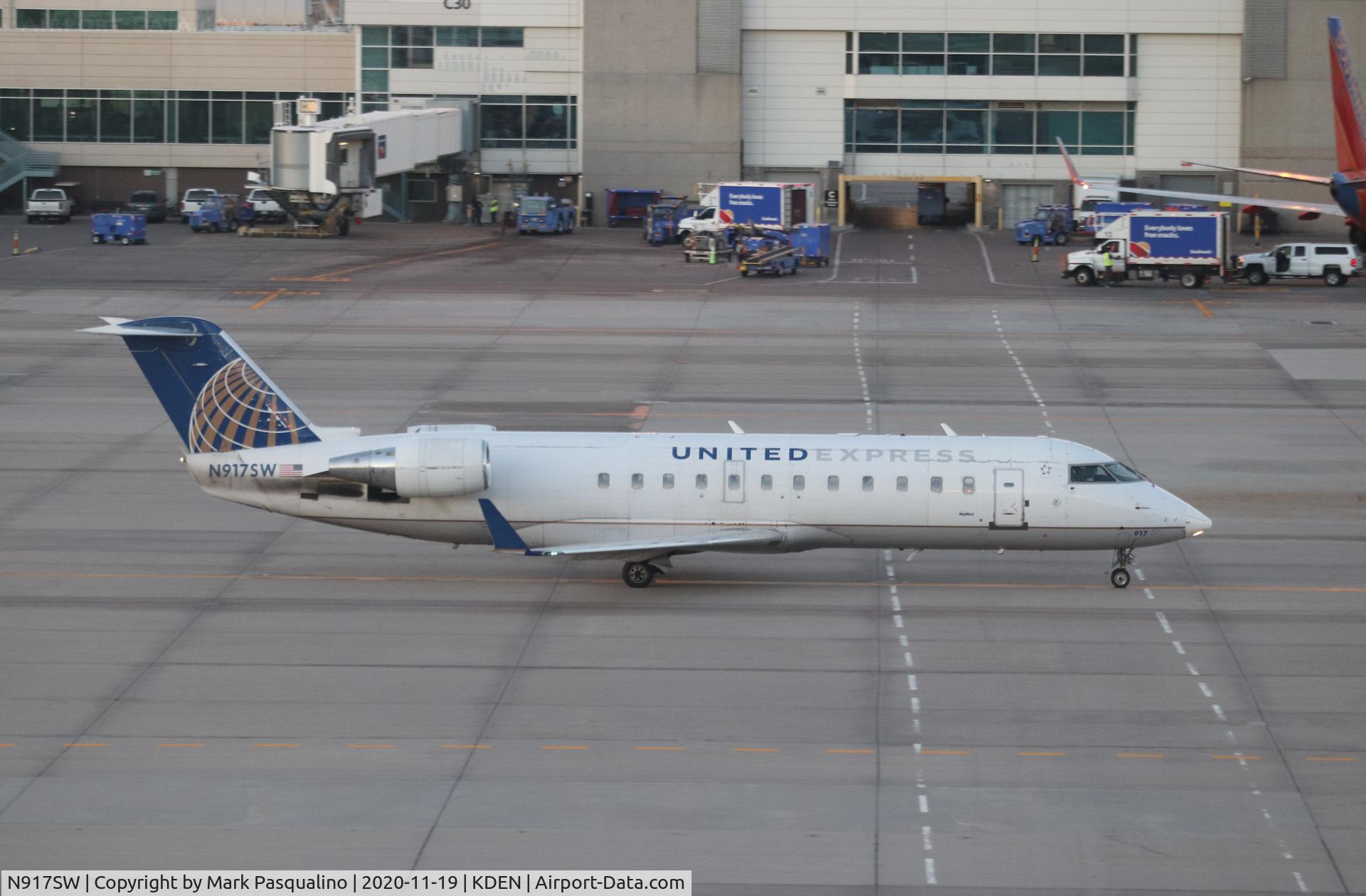 N917SW, 2002 Canadair CRJ-200LR (CL-600-2B19) C/N 7641, CL-600-2B19