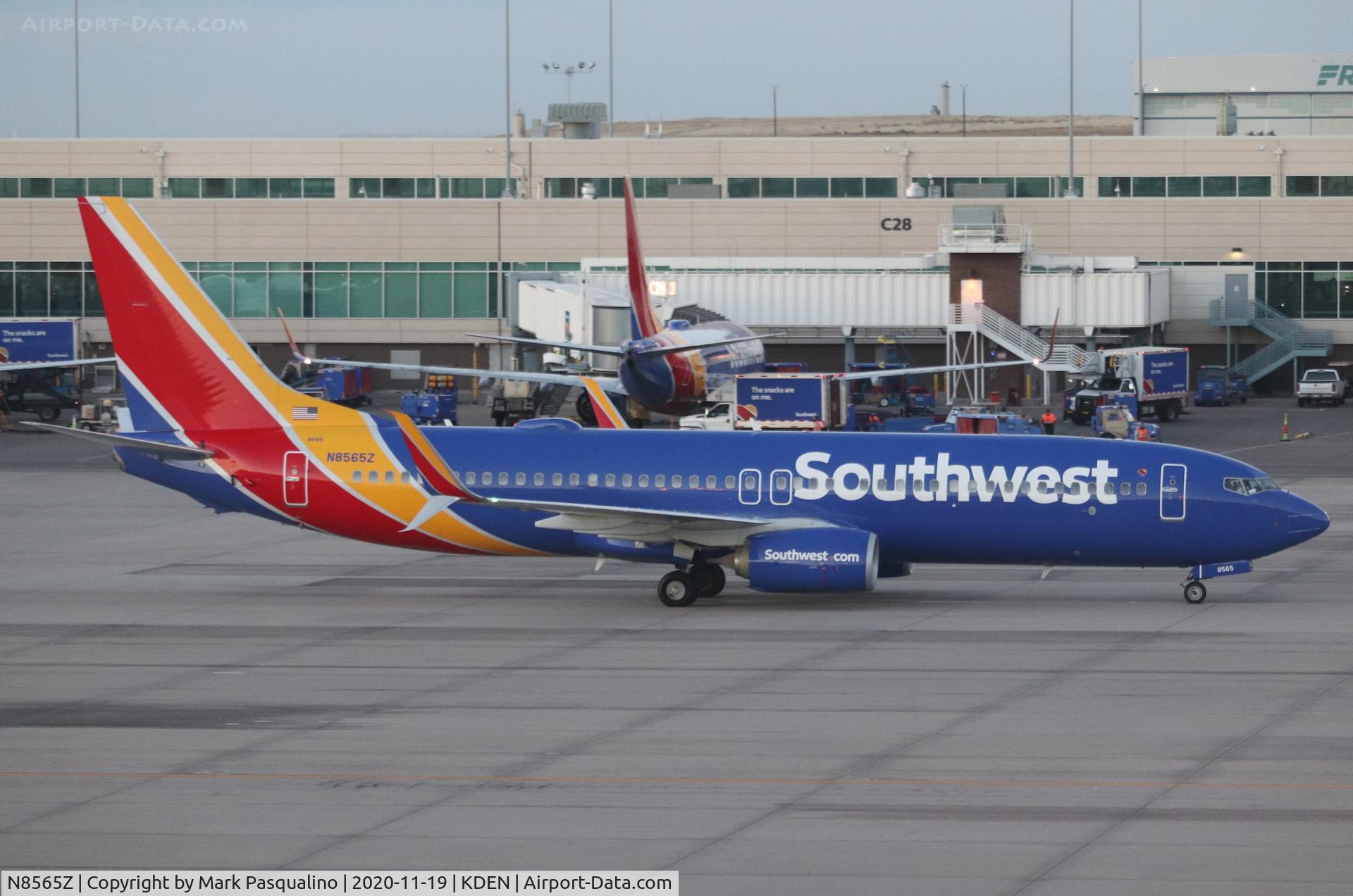 N8565Z, 2018 Boeing 737-8H4 C/N 42533, Boeing 737-8H4
