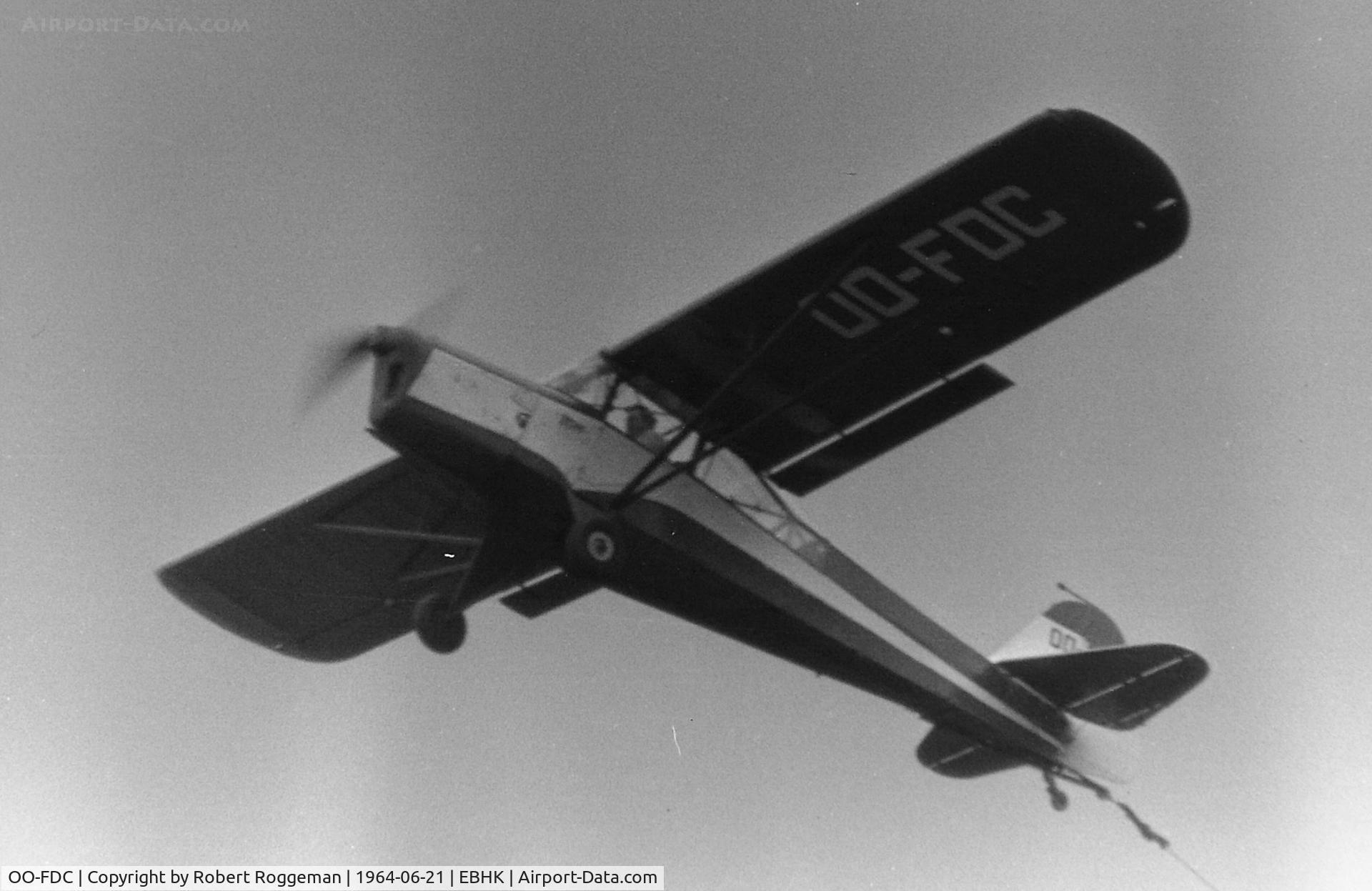 OO-FDC, Auster AOP.6 C/N 2824, AIRSHOW.TOW GLIDERS.