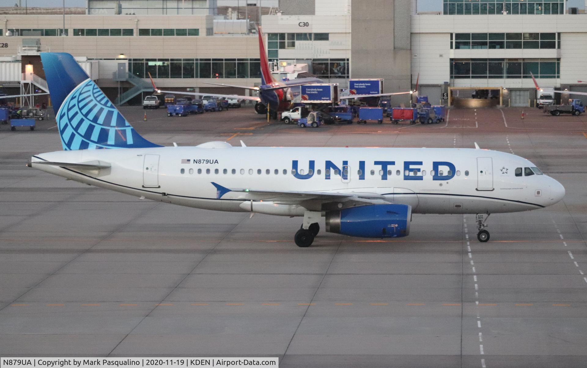 N879UA, 2005 Airbus 319-100 C/N 2408, Airbus A319-132