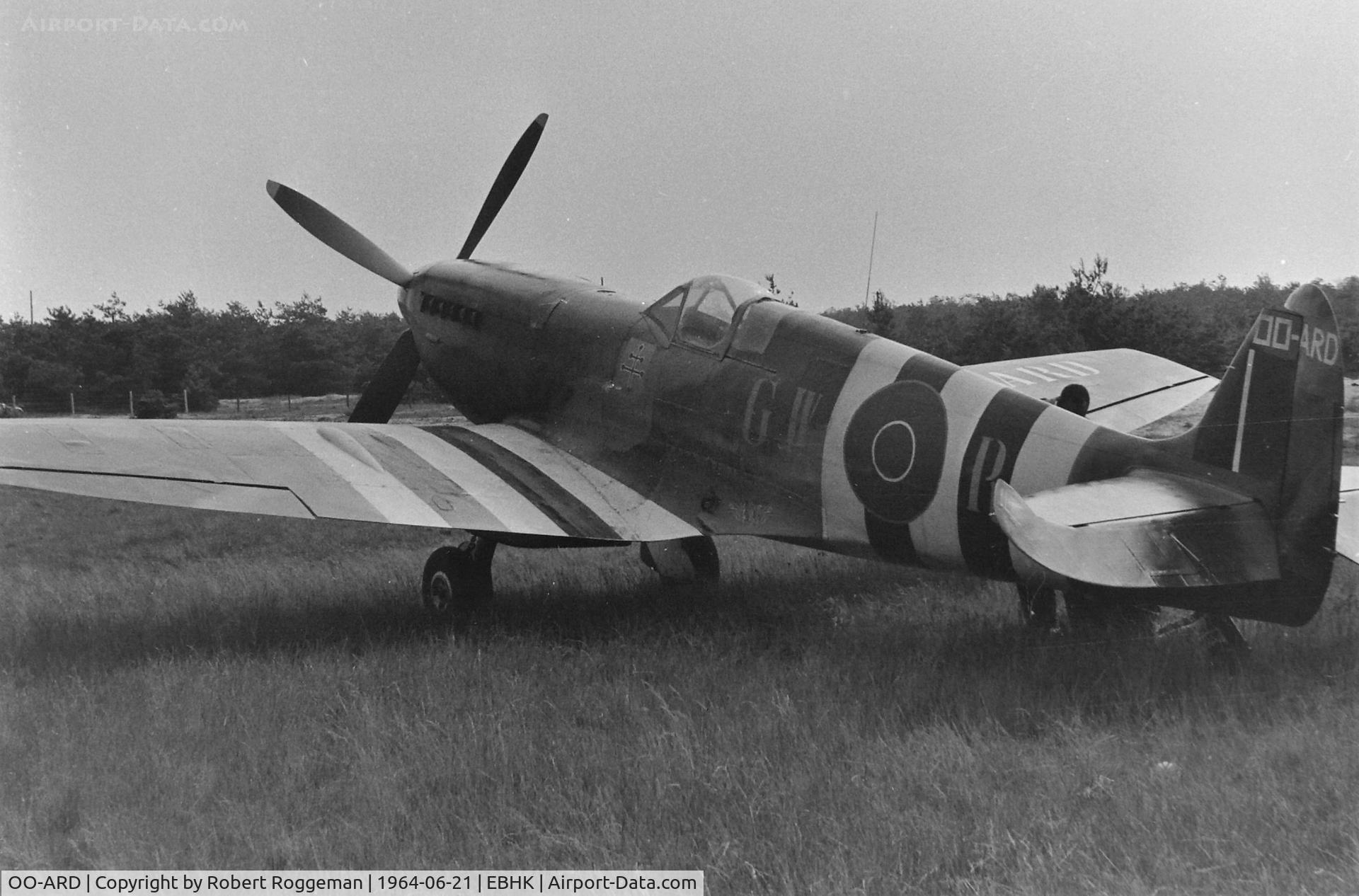 OO-ARD, Dewoitine D.9 C/N 304, AIRSHOW.COGEA.GW R.RAF COLOURS FILM BATTLE OFF BRITAIN.