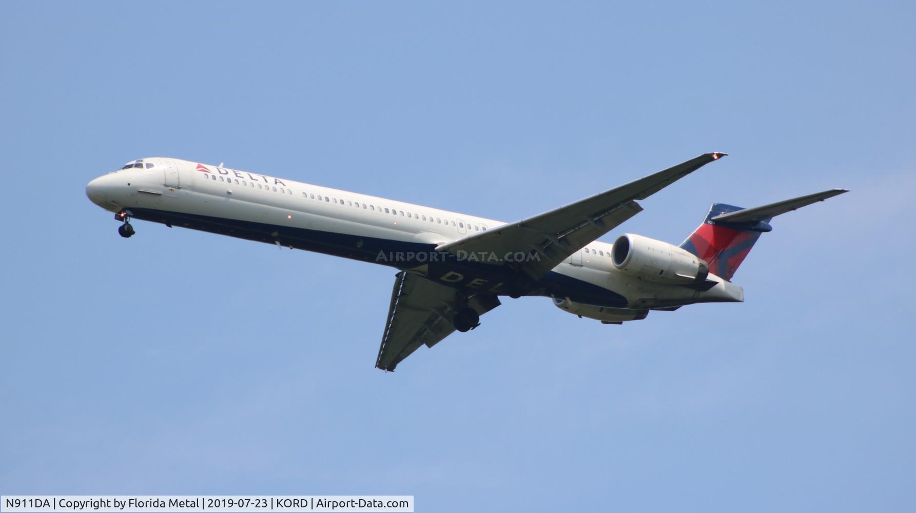 N911DA, 1995 McDonnell Douglas MD-90-30 C/N 53391, ORD spotting 2019
