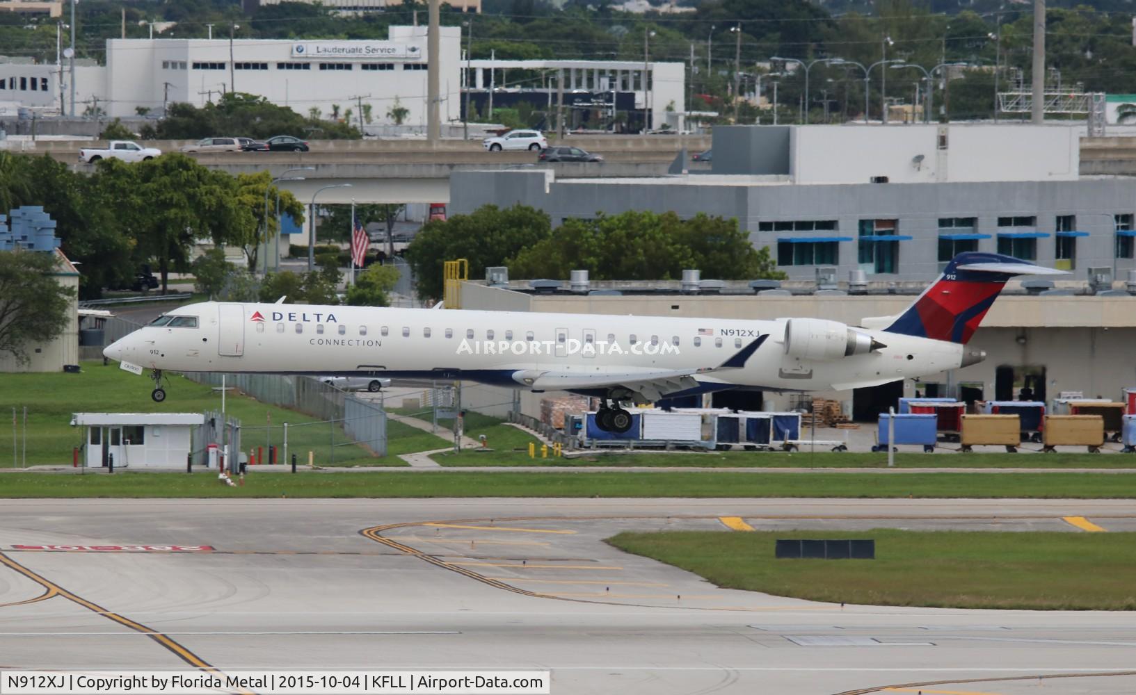 N912XJ, 2007 Bombardier CRJ-900ER (CL-600-2D24) C/N 15144, FLL spotting 2015