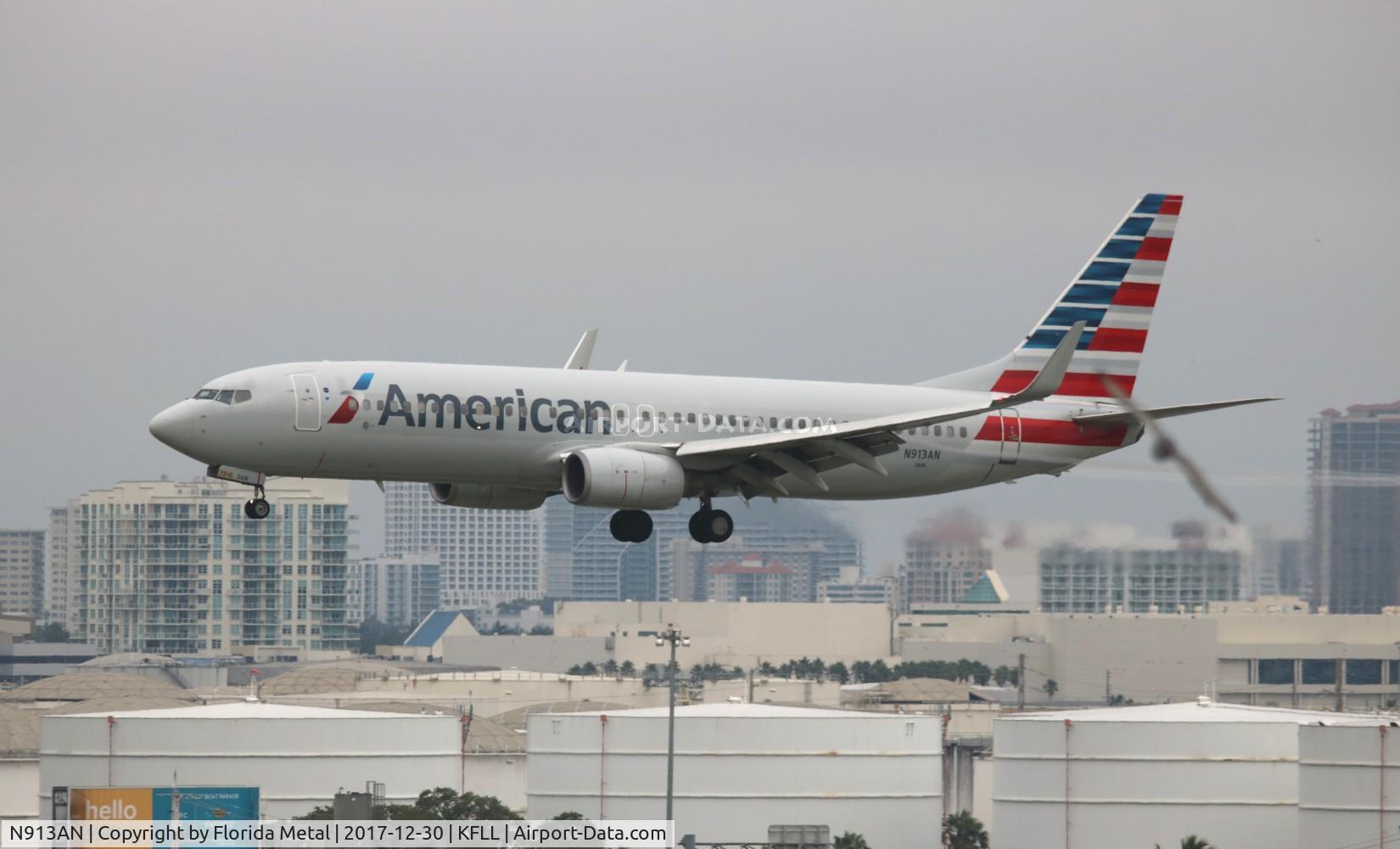 N913AN, 1999 Boeing 737-823 C/N 29514, FLL spotting 2017