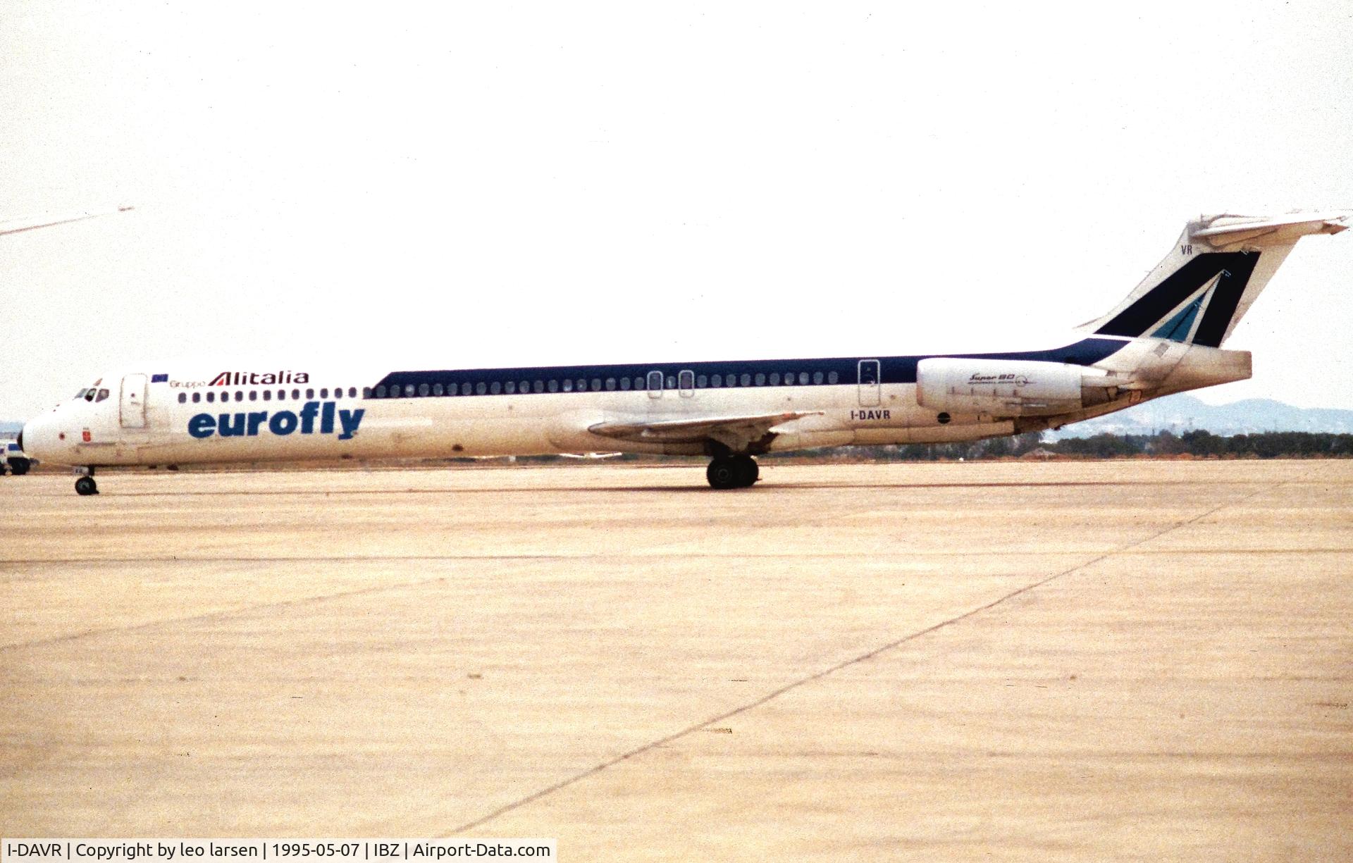 I-DAVR, 1989 McDonnell Douglas MD-82 C/N 49550, Ibiza 7.5.1995