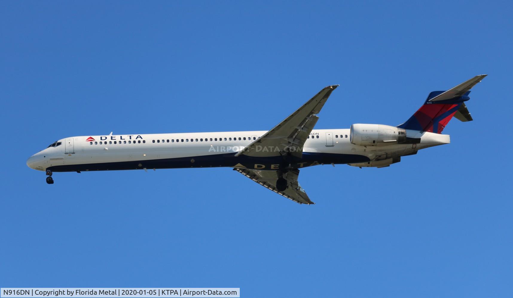 N916DN, 1996 McDonnell Douglas MD-90-30 C/N 53396, TPA spotting 2020