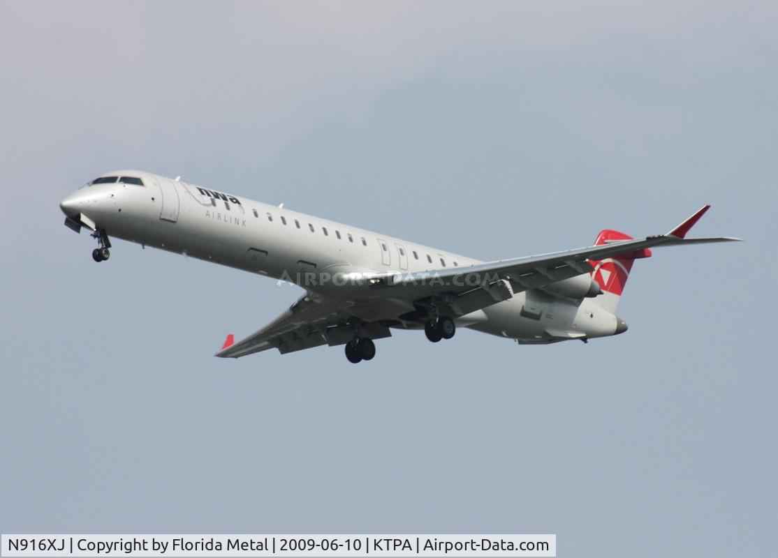 N916XJ, 2008 Bombardier CRJ-900ER (CL-600-2D24) C/N 15154, TPA spotting 2009