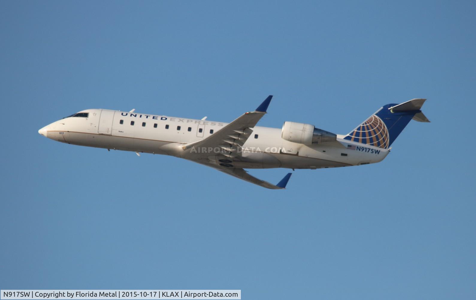 N917SW, 2002 Canadair CRJ-200LR (CL-600-2B19) C/N 7641, LAX spotting 2015