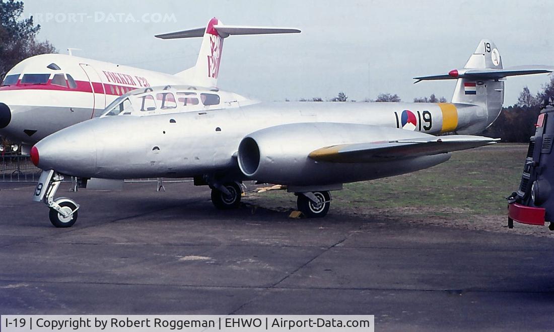 I-19, Gloster Meteor T.7 C/N Not found I-19, PRESERVED.MLM.MID 1960's.322 SQD.