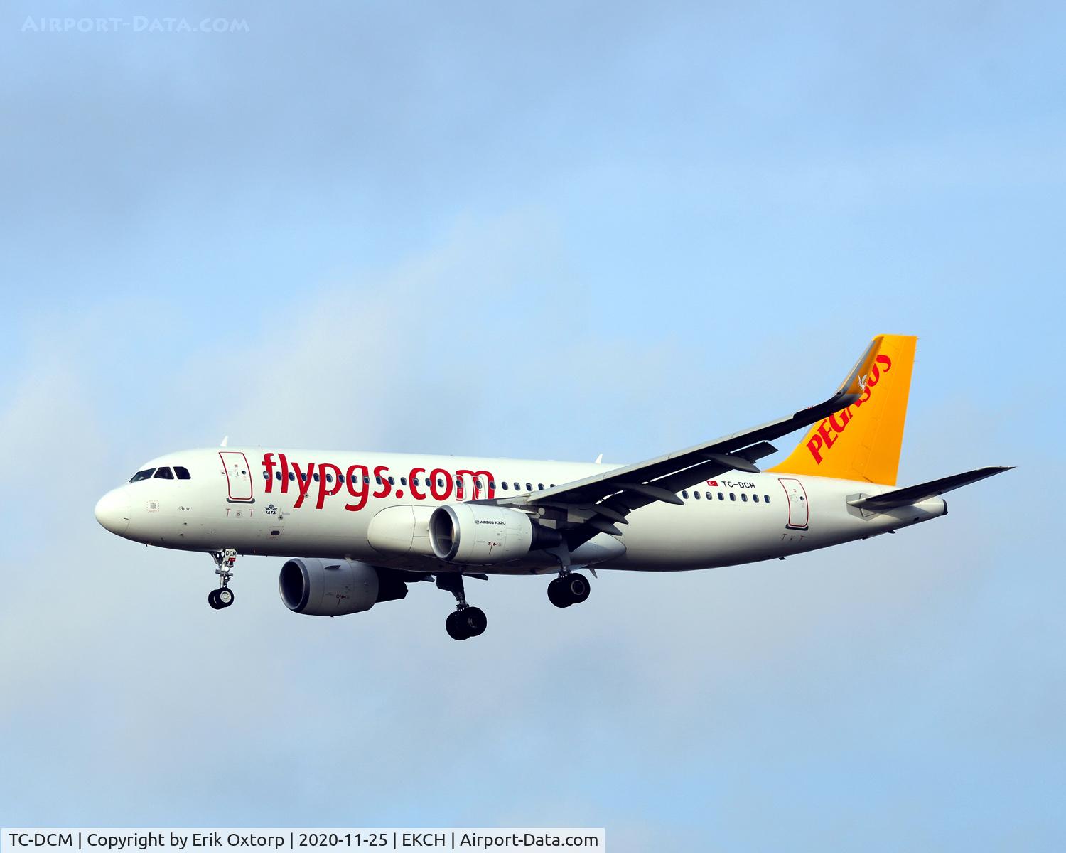 TC-DCM, 2016 Airbus A320-214 C/N 7200, TC-DCM landing rw 22L