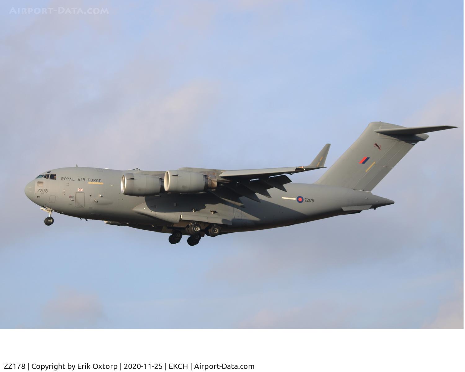 ZZ178, 2012 Boeing C-17A Globemaster III C/N F-245, ZZ178 landing rw 22L