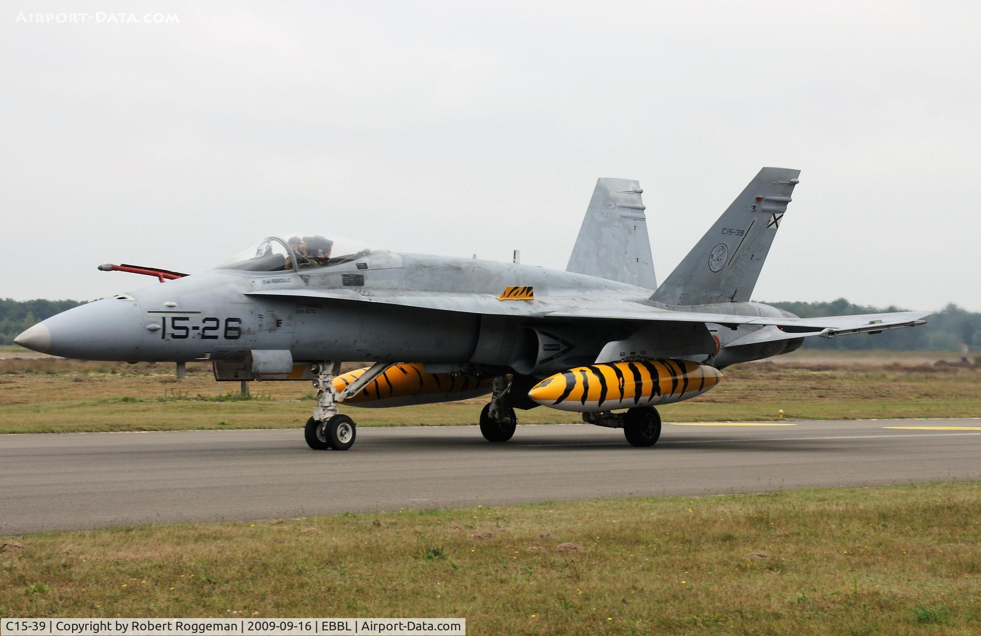 C15-39, McDonnell Douglas EF-18A Hornet C/N 0670/A544, TIGERMEET.15 86.
