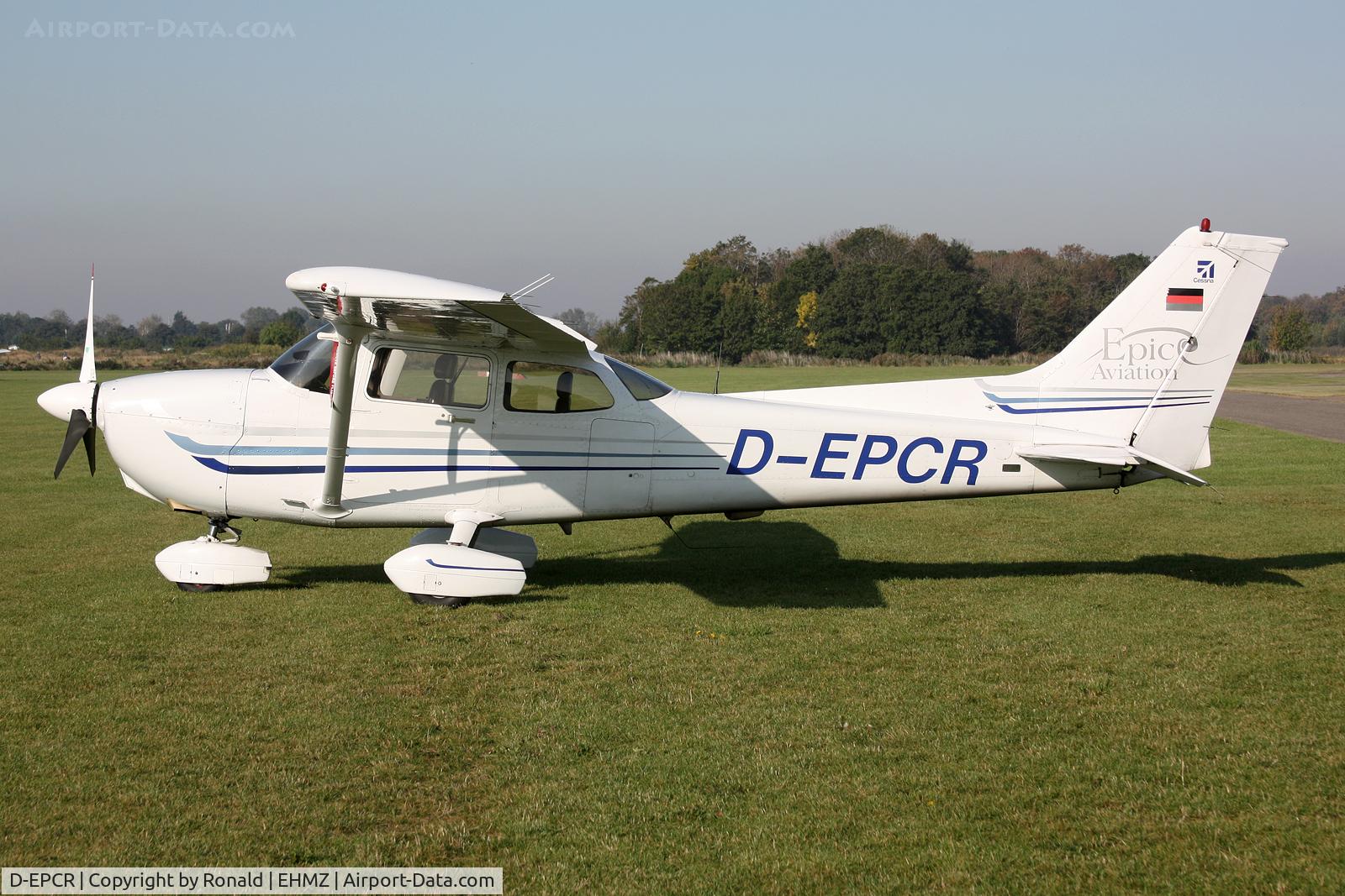 D-EPCR, 2003 Cessna 172S Skyhawk SP C/N 172S9484, at ehmz