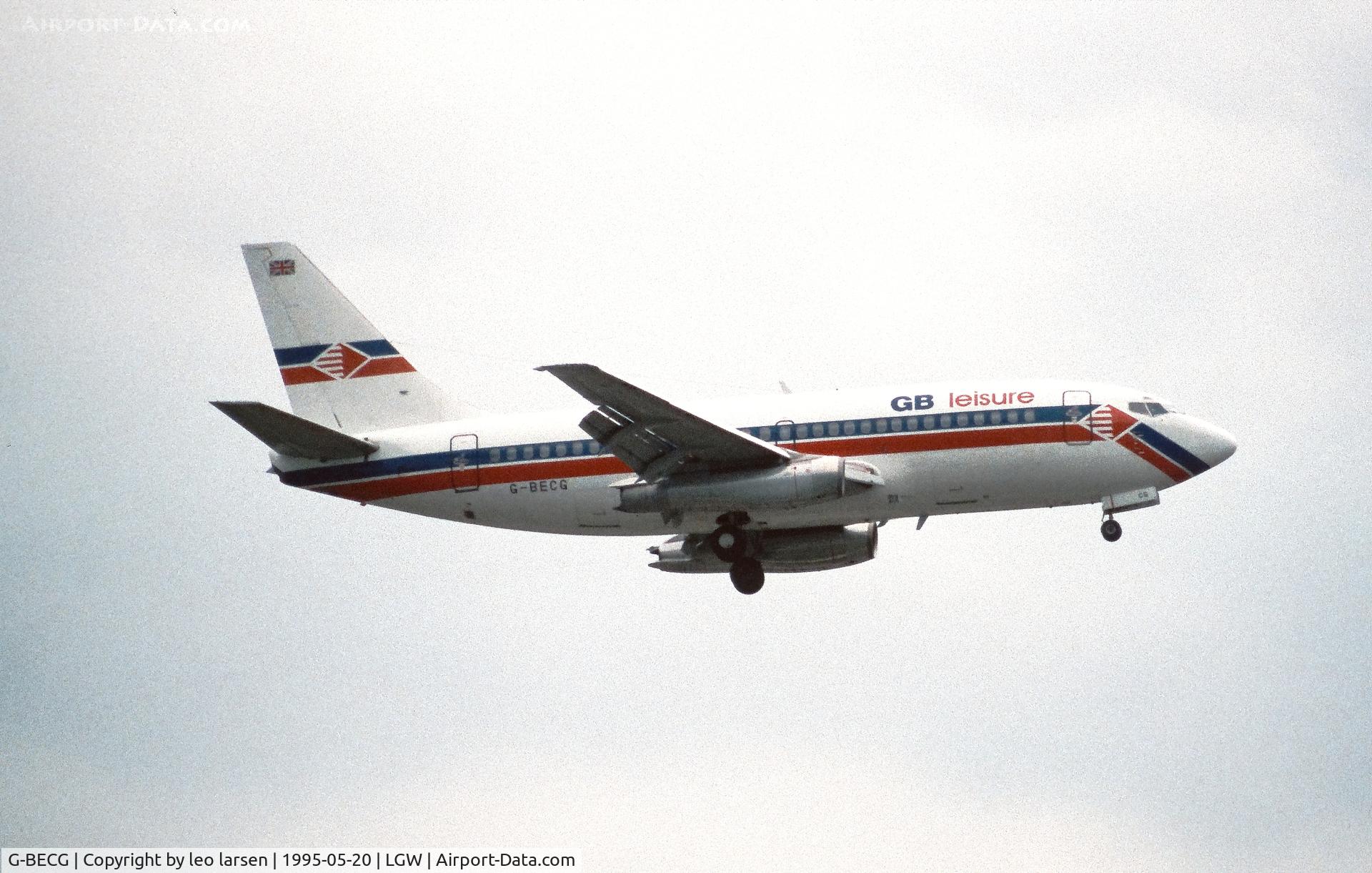 G-BECG, 1976 Boeing 737-204 C/N 21335, London Gatwick 20.5.1995 L/D R-26L