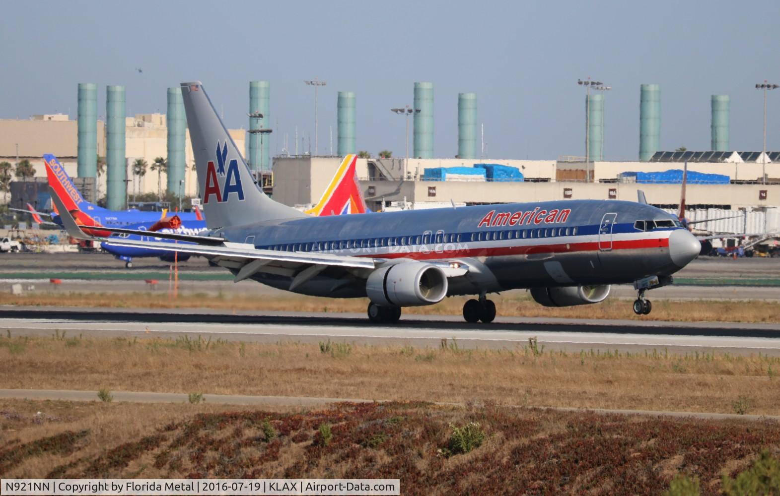 N921NN, 2013 Boeing 737-823 C/N 33229, LAX spotting 2016