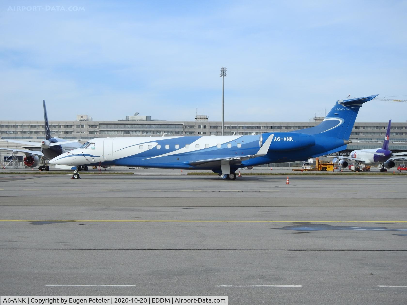 A6-ANK, 2012 Airbus A320-214 C/N 5206, On the apron