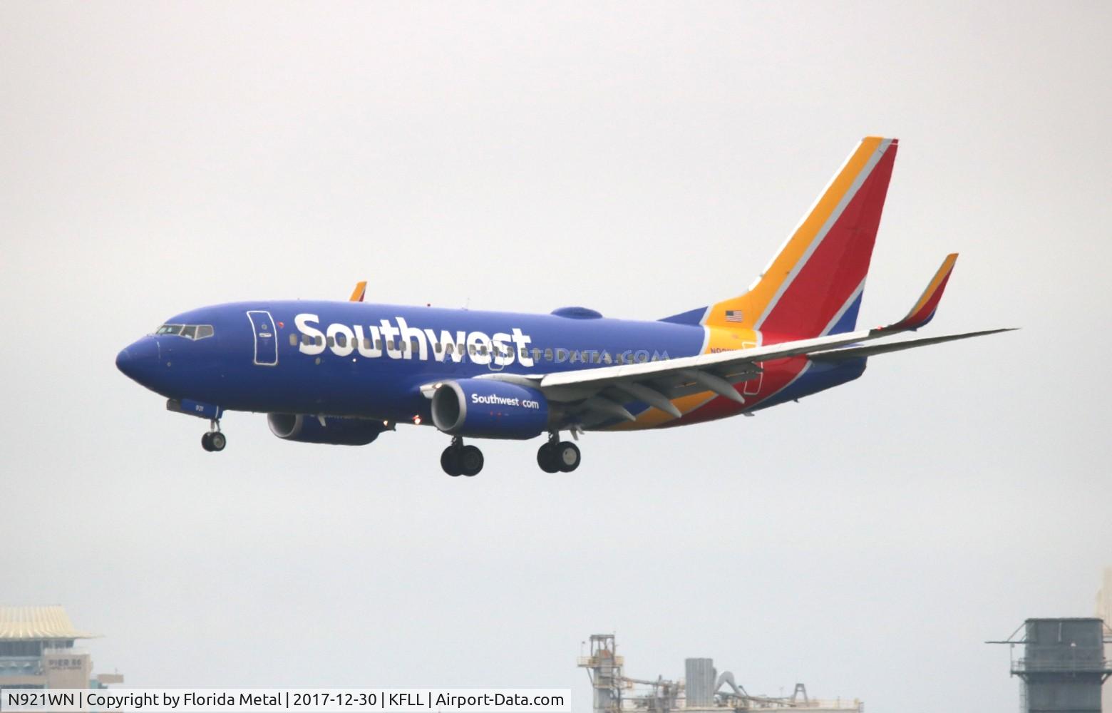 N921WN, 2008 Boeing 737-7H4 C/N 36626, FLL spotting 2017