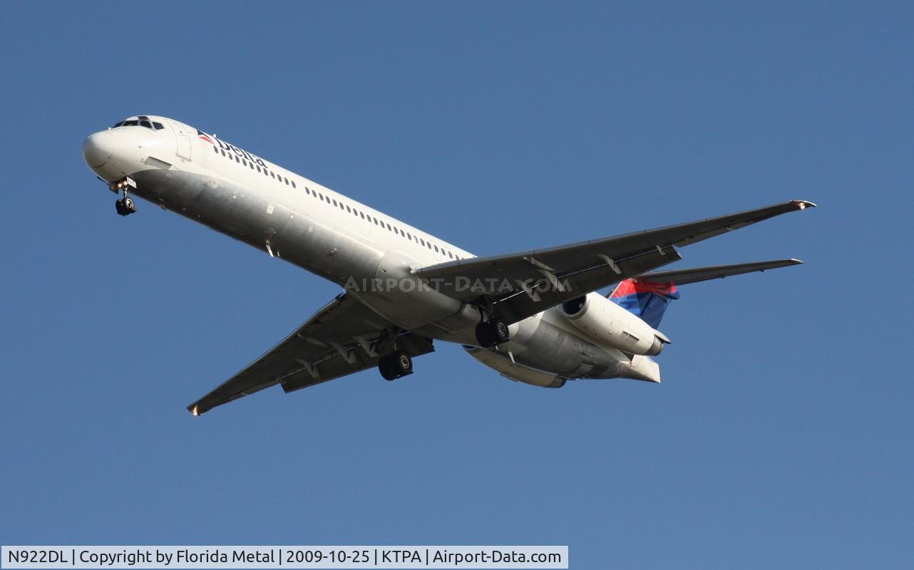N922DL, 1988 McDonnell Douglas MD-88 C/N 49646, TPA spotting 2009