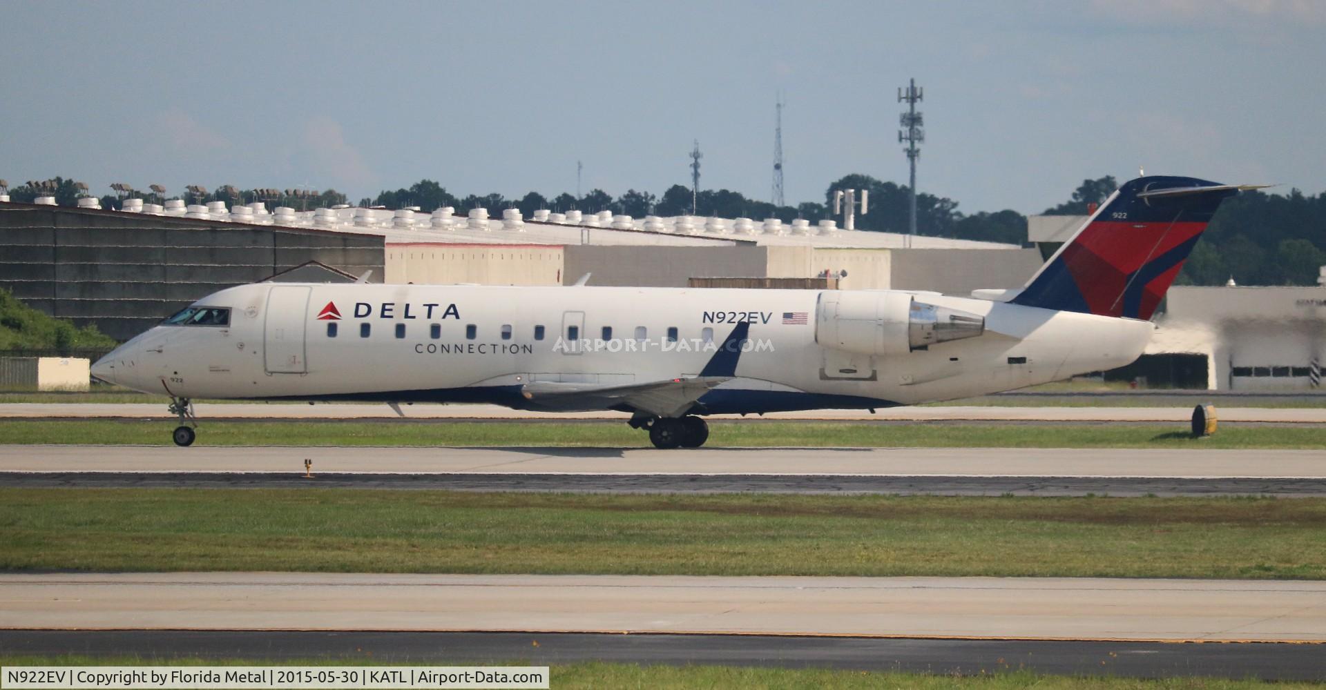 N922EV, 2003 Bombardier CRJ-200ER (CL-600-2B19) C/N 7822, ATL spotting 2015
