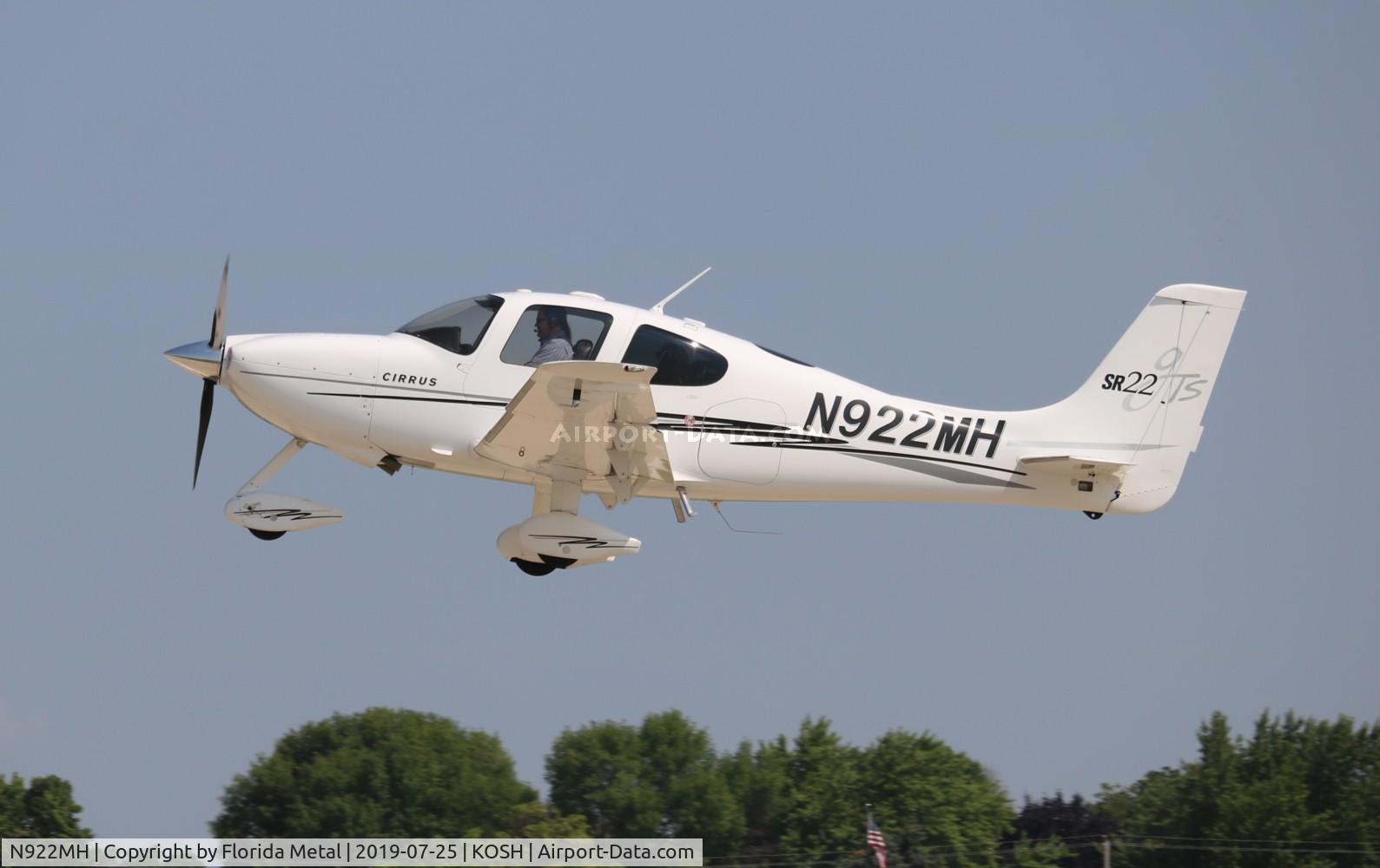 N922MH, 2005 Cirrus SR22 C/N 1281, EAA OSH 2019