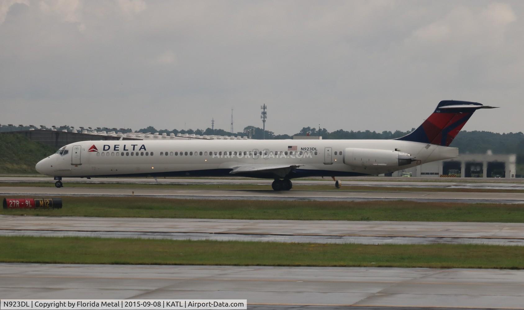 N923DL, 1988 McDonnell Douglas MD-88 C/N 49705, ATL spotting 2015