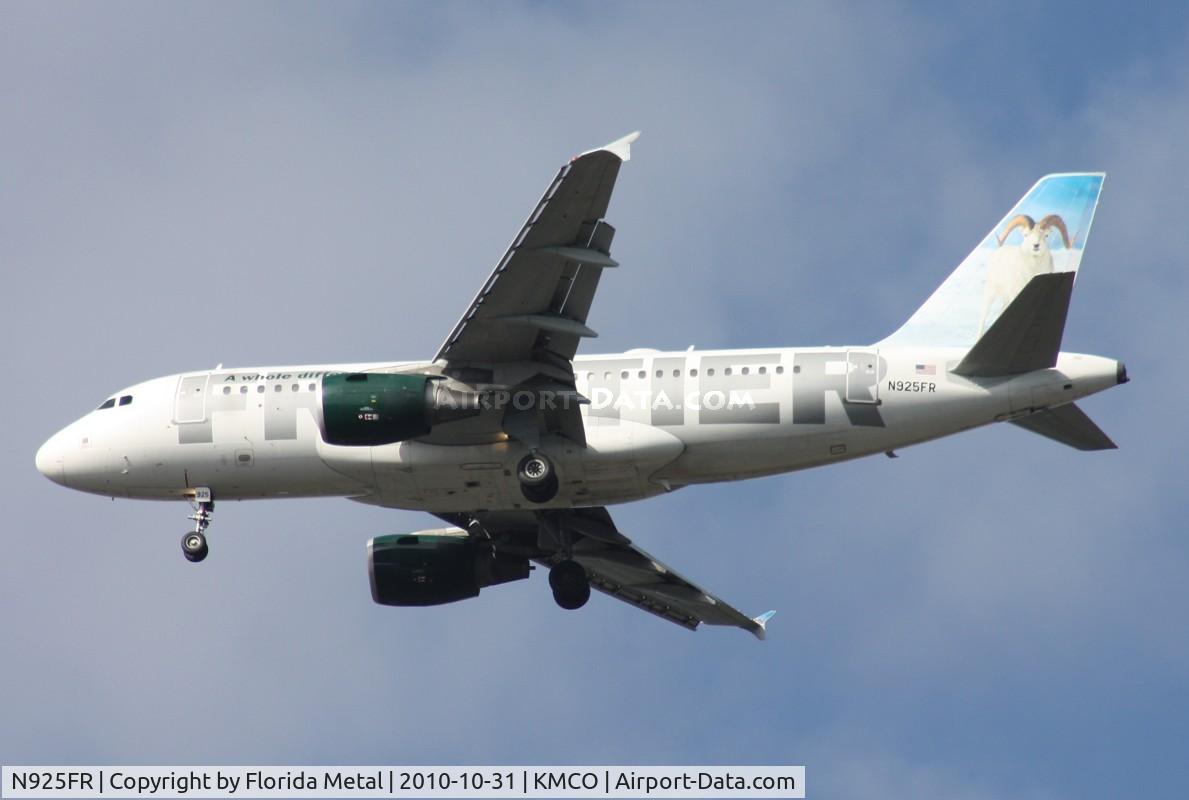 N925FR, 2004 Airbus A319-111 C/N 2103, MCO spotting 2010