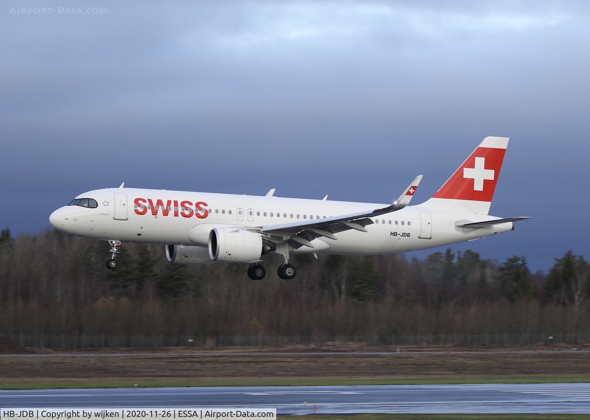 HB-JDB, 2020 Airbus A320-271N C/N 9379, RWY 26