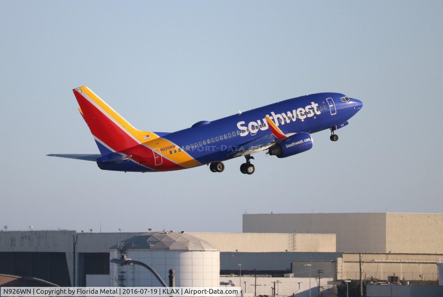 N926WN, 2008 Boeing 737-7H4 C/N 36629, LAX spotting 2016