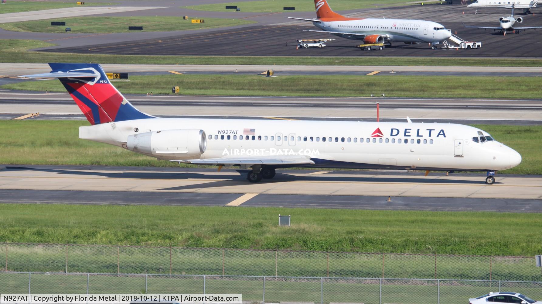 N927AT, 2000 Boeing 717-200 C/N 55077, TPA spotting 2018