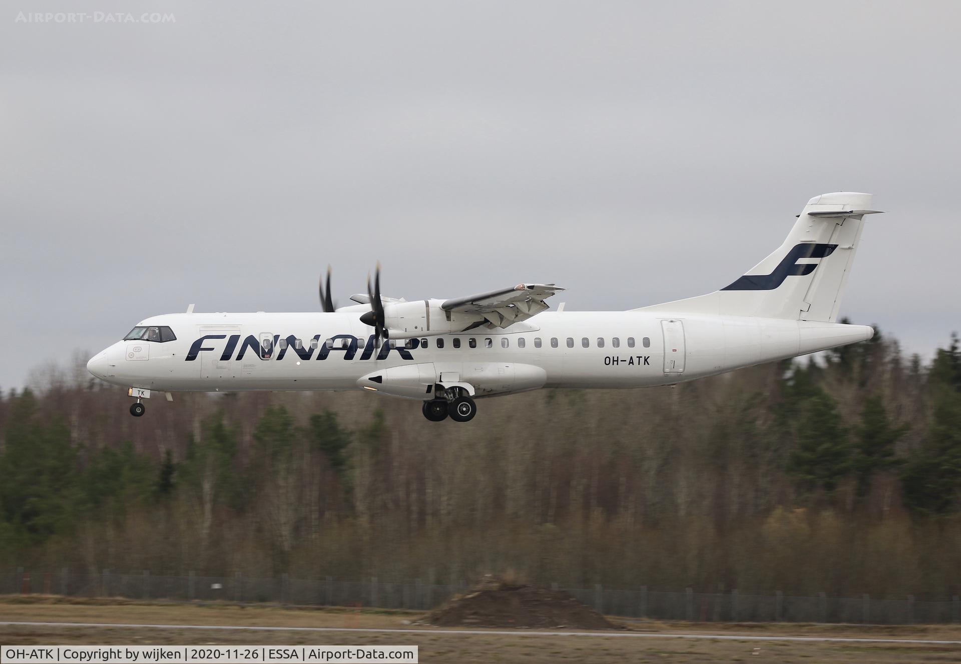 OH-ATK, 2009 ATR 72-212A C/N 848, RWY 26