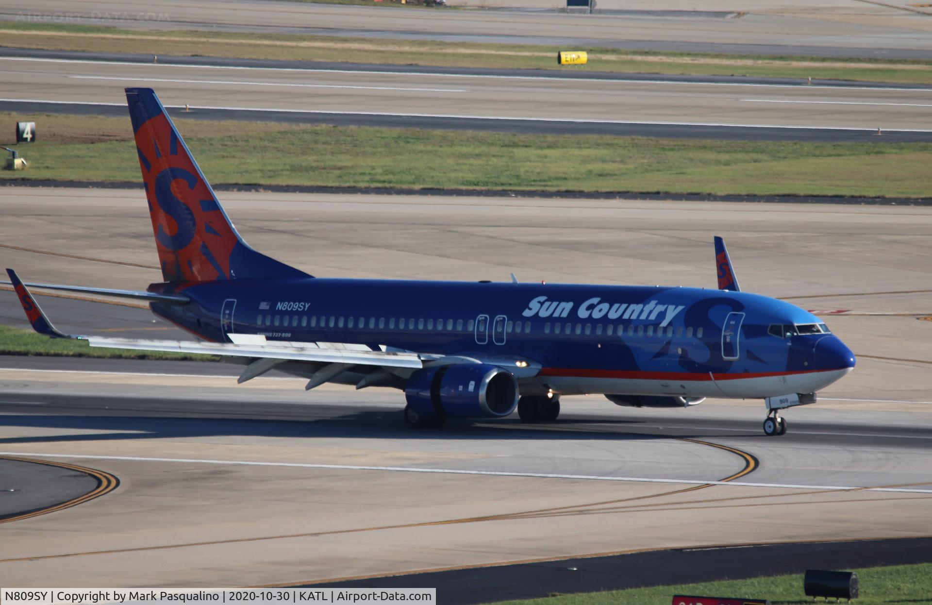 N809SY, 2005 Boeing 737-8Q8 C/N 30683, Boeing 737-8Q8