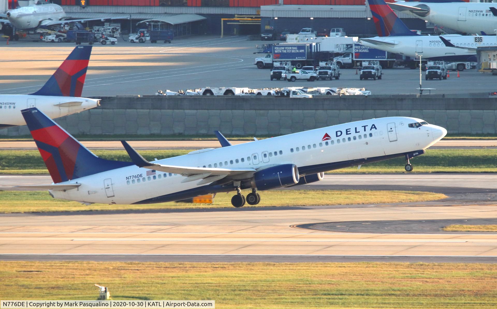 N776DE, 2013 Boeing 737-8EH C/N 39624, Boeing 737-8EH
