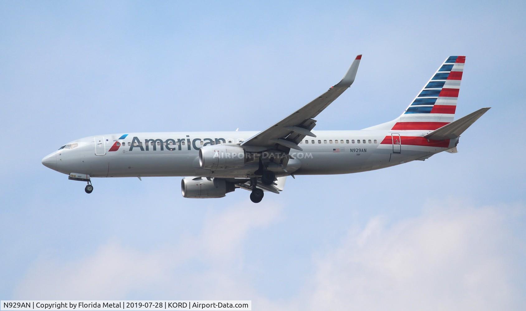 N929AN, 2000 Boeing 737-823 C/N 30078, ORD spotting 2019