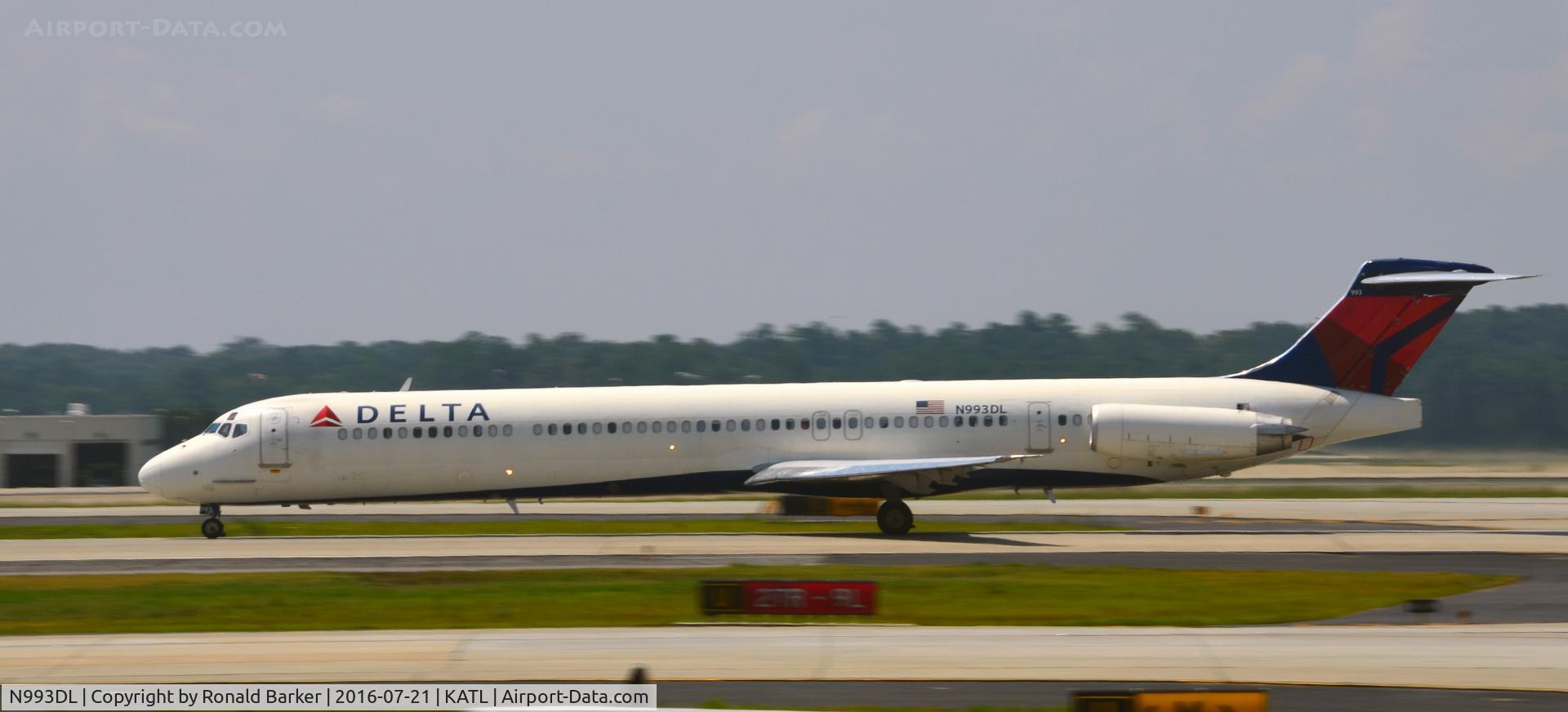 N993DL, 1991 McDonnell Douglas MD-88 C/N 53345, Taxi Atlanta