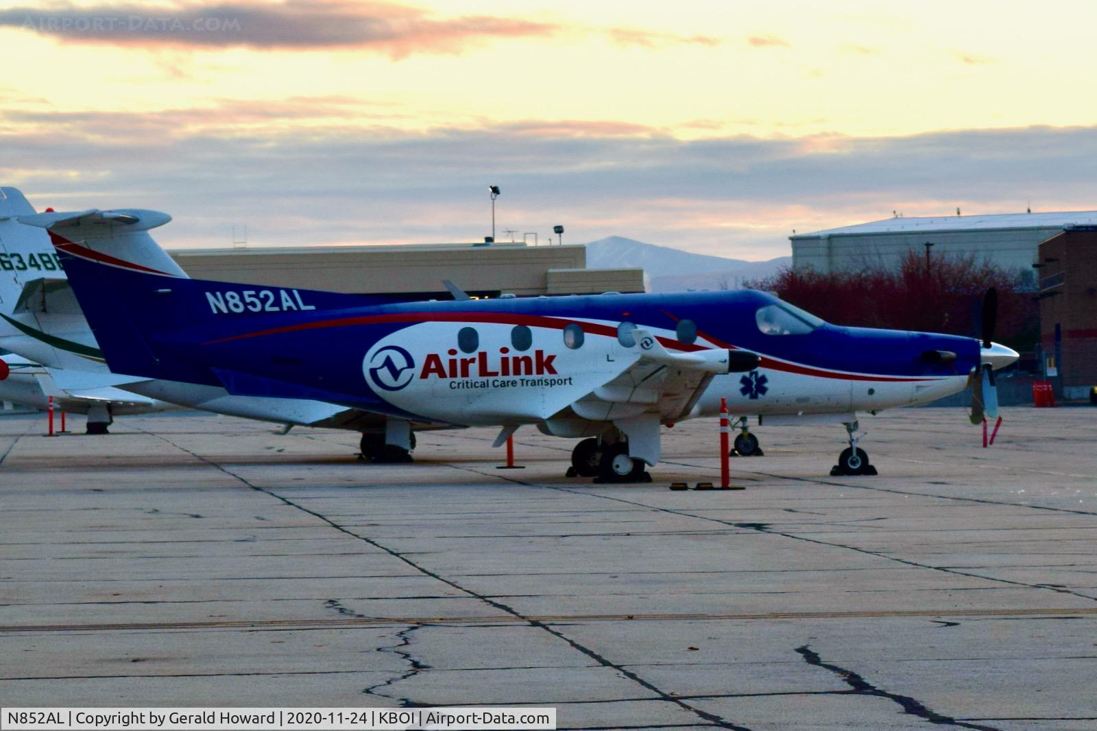 N852AL, 1998 Pilatus PC-12/45 C/N 213, South GA ramp.
