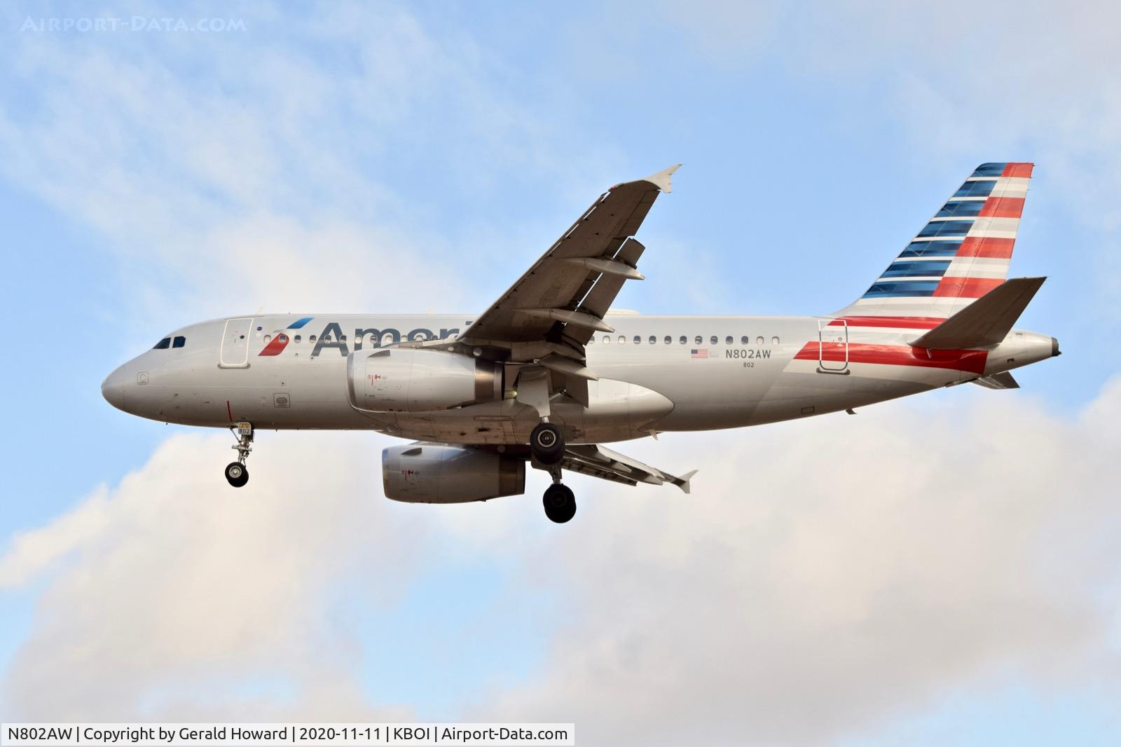 N802AW, 1998 Airbus A319-132 C/N 0924, Landing 28R.