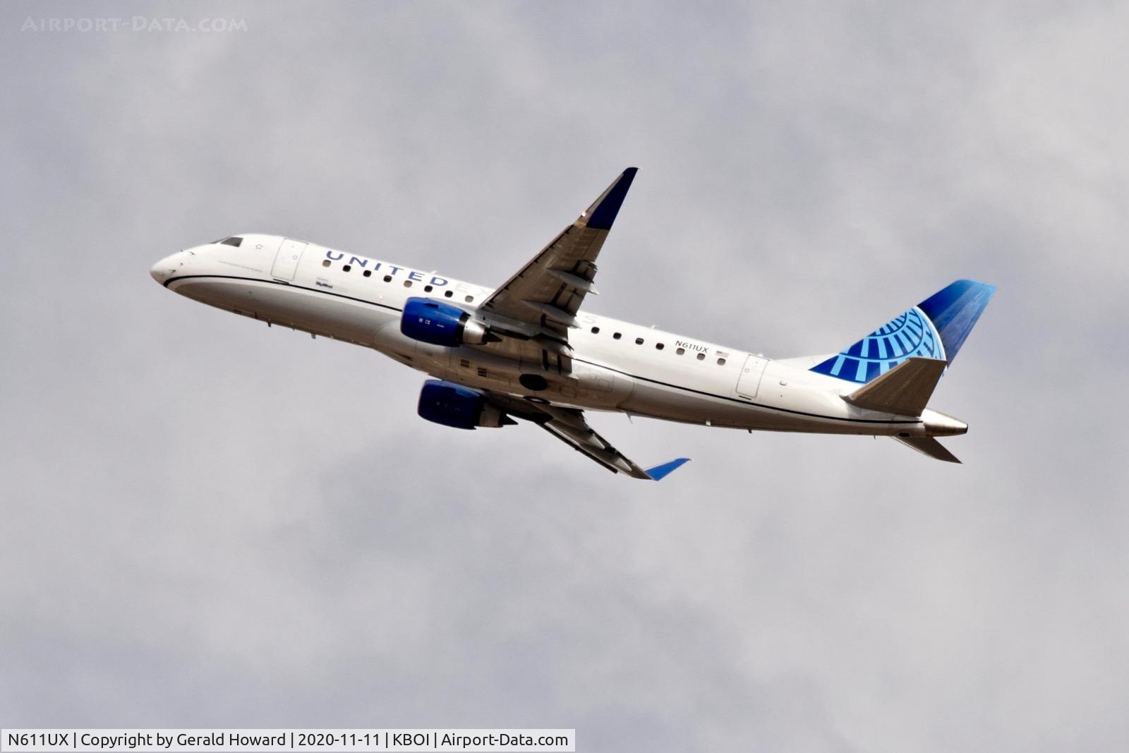N611UX, 2019 Embraer 175LR (ERJ-170-200LR) C/N 17000811, Departing BOI.