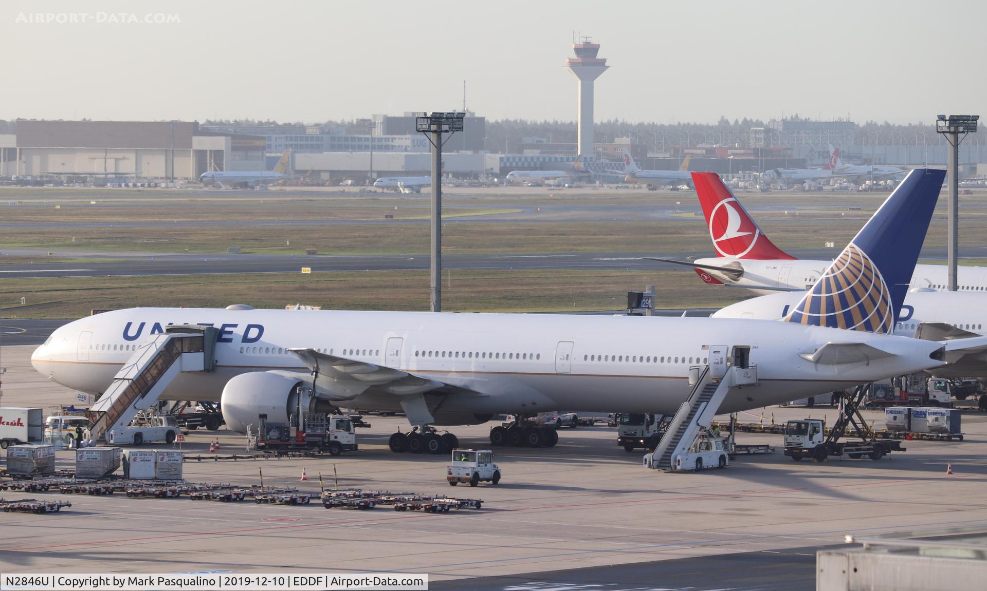 N2846U, 2018 Boeing 777-300/ER C/N 64990, Boeing 777-322/ER