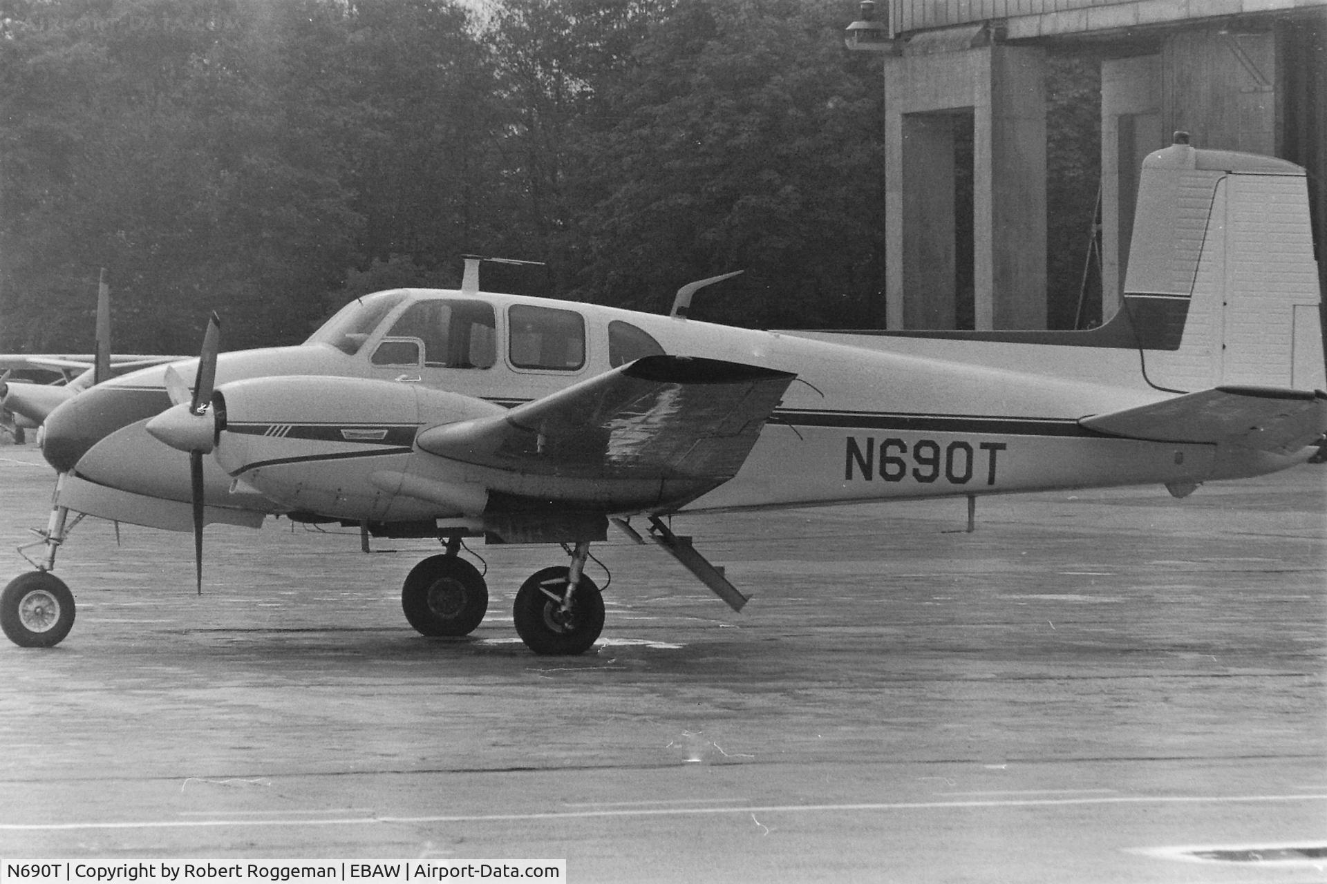 N690T, 1958 Beech G50 C/N GH-101, MID 1960's.
